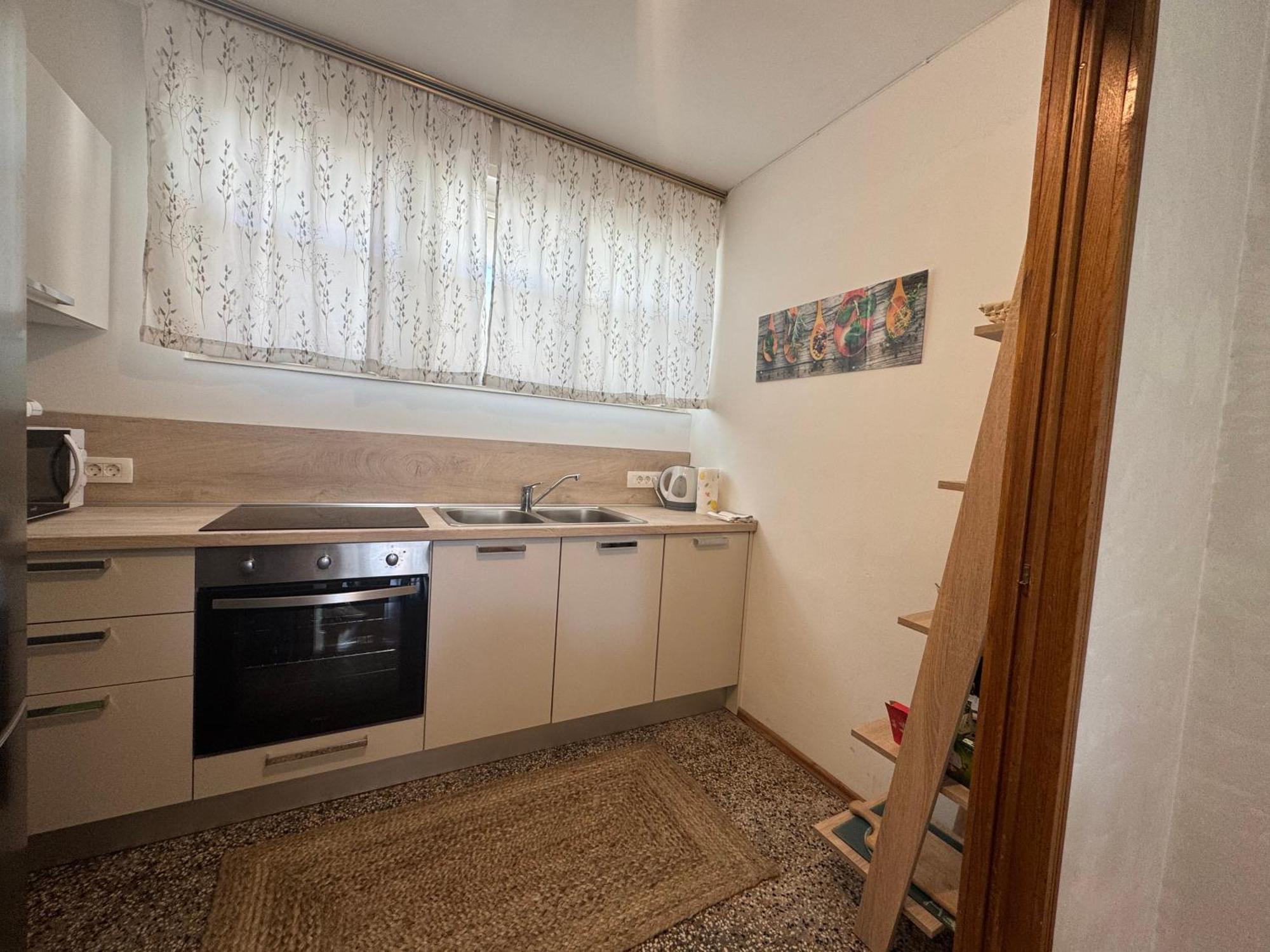 Apartment Omiska Спліт Екстер'єр фото